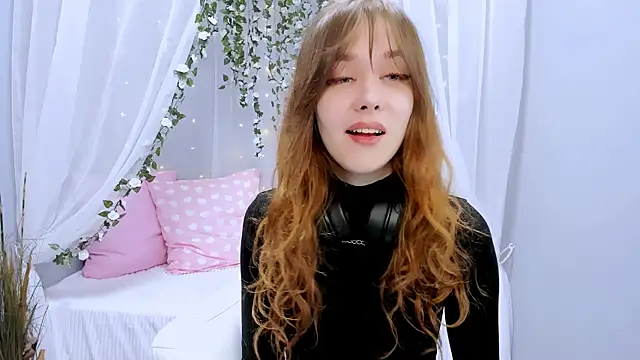 Anabel Montereau online show from 12/19/25, 01:57