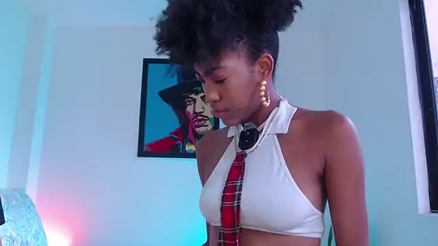 lucyymaximo online show from 04/13/26, 03:05