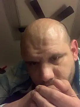 Snapshot of shakeweight chatting on 04/02/26, 05:25 shakeweight online show from 04/02/26, 05:25