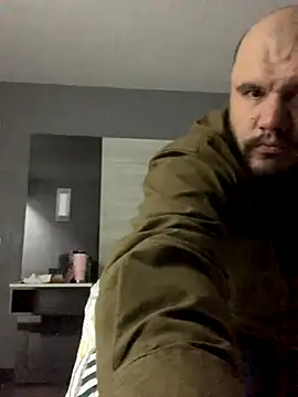 shakeweight online show from 11/02/25, 02:55