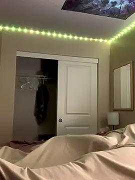 shakeweight online show from 11/06/25, 07:23