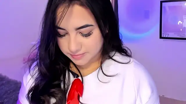 megancartter  online show from 12/01/25, 12:39