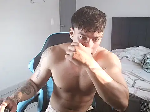 Snapshot of latin_party007 chatting on 03/31/26, 12:07 latin party007 online show from 03/31/26, 12:07