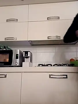 singolo discreto online show from 02/10/26, 06:45