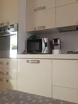 singolo discreto online show from 04/10/26, 05:36