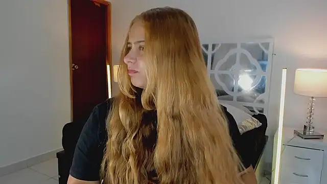 Snapshot of MikaelaStone chatting on 01/15/26, 12:30 MikaelaStone online show from 01/15/26, 12:30