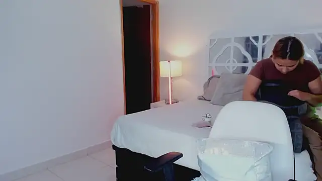 MikaelaStone online show from 11/29/25, 12:38