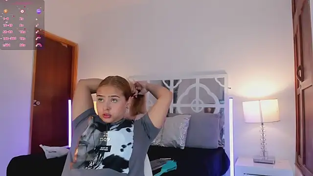 MikaelaStone online show from 12/17/25, 10:31