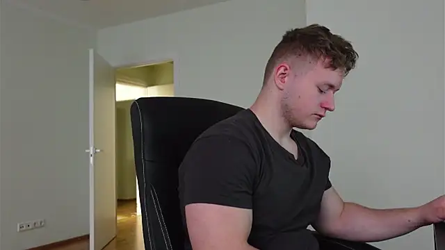 Richard Dullas online show from 10/21/25, 06:35