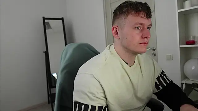 Richard Dullas online show from 10/19/25, 05:32