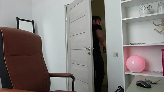 Richard Dullas online show from 10/08/25, 09:55