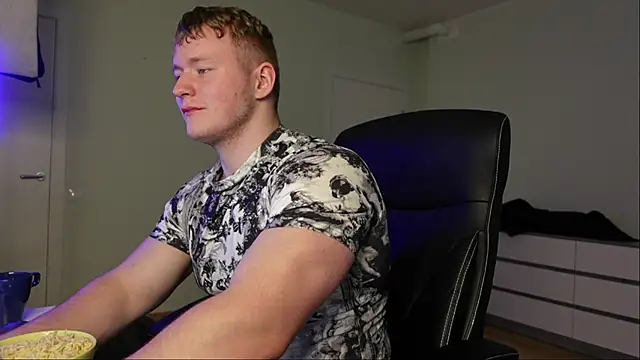 Richard Dullas online show from 10/23/25, 01:32