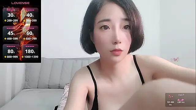 YIWA-2000 online show from 07/06/26, 06:31