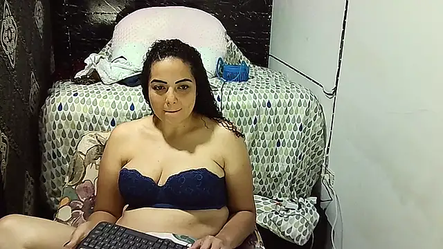  naughty milf online show from 10/11/25, 05:08