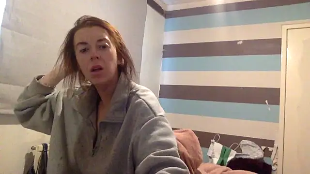 Snapshot of Bellababexox chatting on 06/20/26, 03:28 Bellababexox online show from 06/20/26, 03:28
