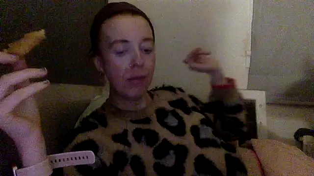 Snapshot of Bellababexox chatting on 06/28/26, 04:41 Bellababexox online show from 06/28/26, 04:41