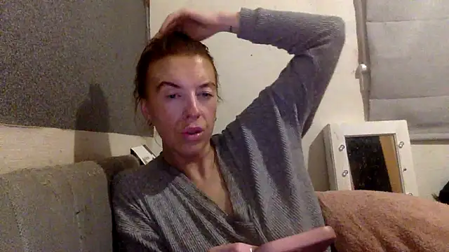Snapshot of Bellababexox chatting on 06/02/26, 01:05 Bellababexox online show from 06/02/26, 01:05