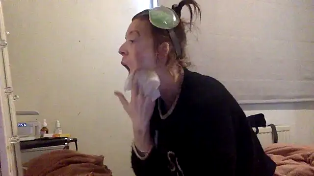 Bellababexox online show from 05/13/26, 04:58