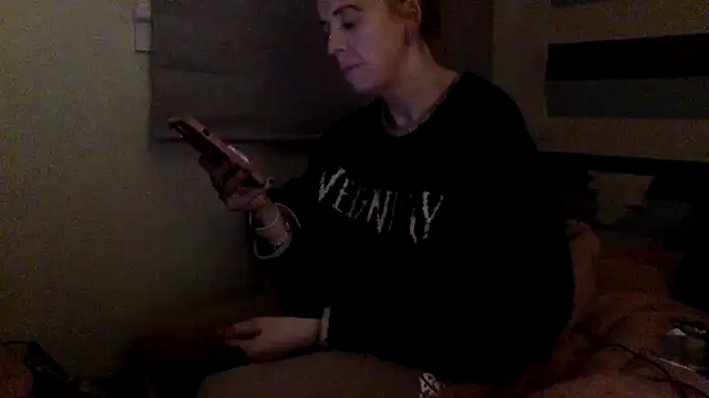 Bellababexox online show from 05/15/26, 11:03