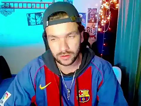 cortelioni massimo  online show from 12/23/25, 01:05