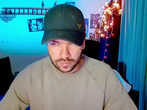 cortelioni massimo  online show from 12/13/25, 11:22