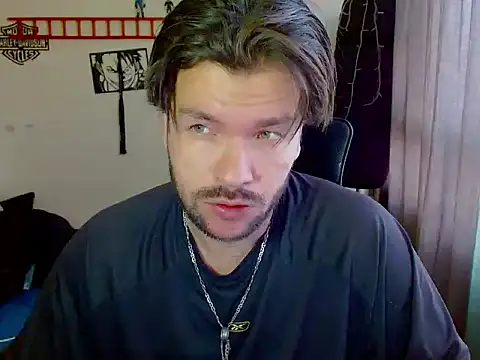 cortelioni massimo  online show from 11/11/25, 02:34