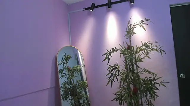 Snapshot of AndreaSweet2 chatting on 02/05/26, 07:53 AndreaSweet2 online show from 02/05/26, 07:53