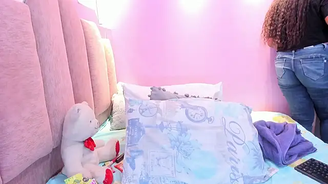 AndreaSweet2 online show from 11/06/25, 08:02