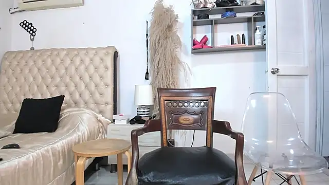 BelindaHedone online show from 11/26/25, 04:18