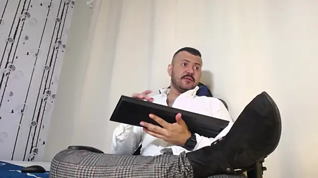 AlphaDrip online show from 09/18/25, 01:58