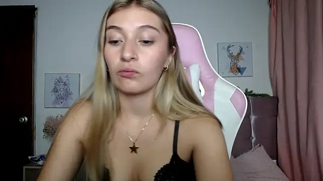 SophiaaLee online show from 03/10/26, 11:31