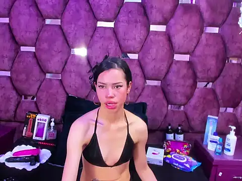 Nanis James online show from 03/27/26, 03:15