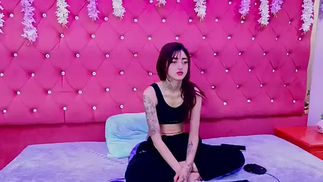 Snapshot of _Maleja_19_ chatting on 02/12/26, 03:39 Maleja 19 online show from 02/12/26, 03:39