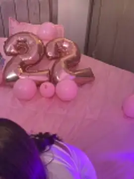 Snapshot of Mavii_ chatting on 12/02/25, 04:30 Mavii online show from 12/02/25, 04:30