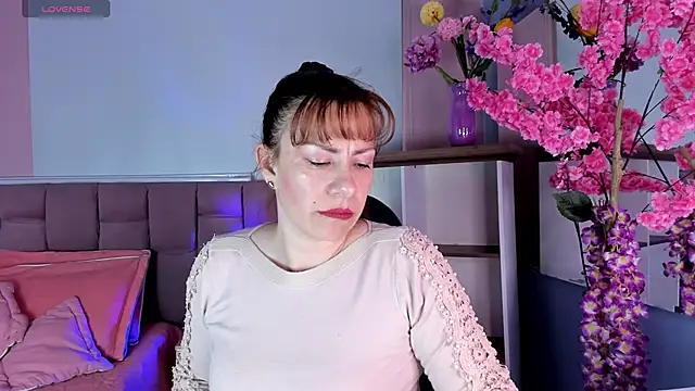 AmaraMoon  online show from 09/17/25, 08:44