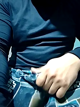 Snapshot of Chinocor1 chatting on 12/18/25, 04:39 Chinocor1 online show from 12/18/25, 04:39