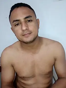 Geral Yeraldyn09 online show from 10/23/25, 01:26