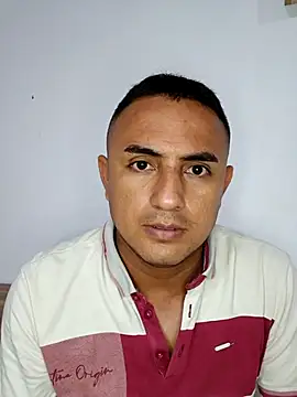 Geral Yeraldyn09 online show from 09/18/25, 01:19