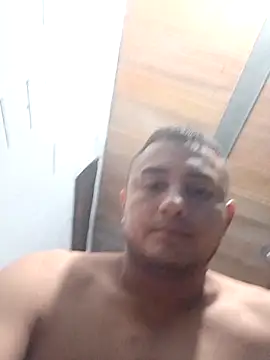 Geral Yeraldyn09 online show from 11/15/25, 07:29