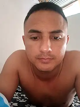 Geral Yeraldyn09 online show from 12/18/25, 07:29