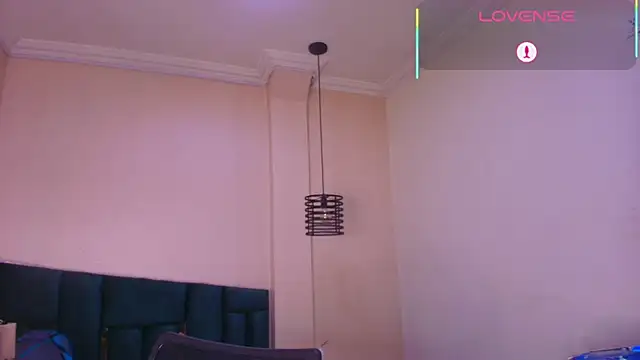 Snapshot of Dom_venena chatting on 09/20/25, 08:36 Dom venena online show from 09/20/25, 08:36