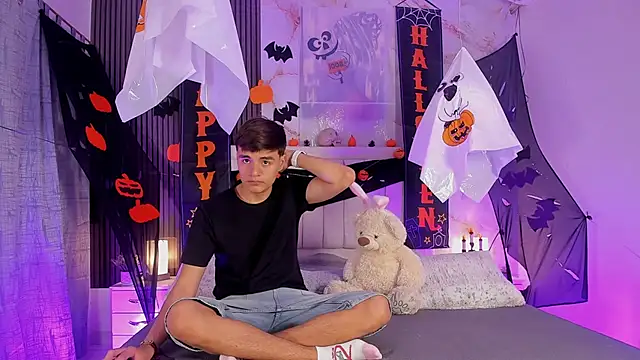 sweet petter online show from 10/30/25, 12:36