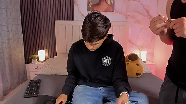 sweet petter online show from 11/30/25, 01:45