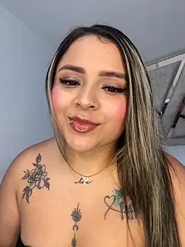 ashley-swift- online show from 11/17/25, 10:52