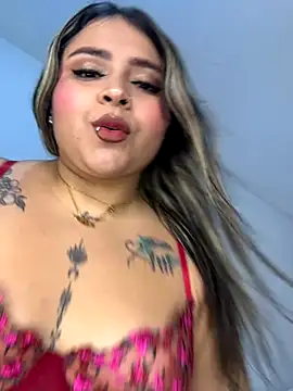 Snapshot of ashley-swift- chatting on 10/03/25, 06:37 ashley-swift- online show from 10/03/25, 06:37