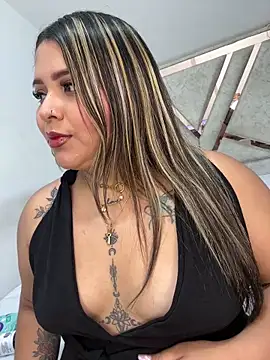 ashley-swift- online show from 04/16/26, 08:15