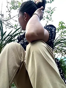 Huong-Ly online show from 03/02/26, 10:22