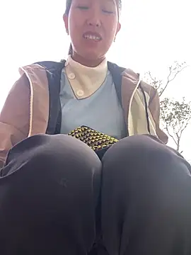 Huong-Ly online show from 02/27/26, 03:07