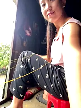 Huong-Ly online show from 09/23/25, 01:34