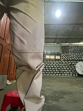 Huong-Ly online show from 02/21/26, 05:53